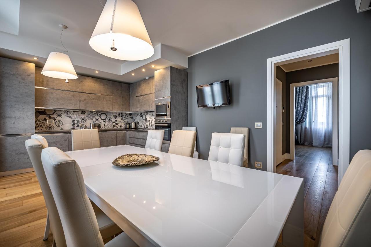 Yid Capo Di Luxury In Apartamento